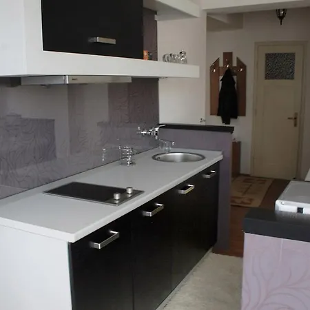Centerlux Apartman *