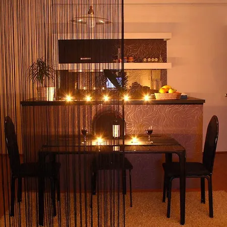 Centerlux Apartment *