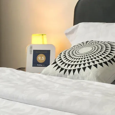 Centerlux